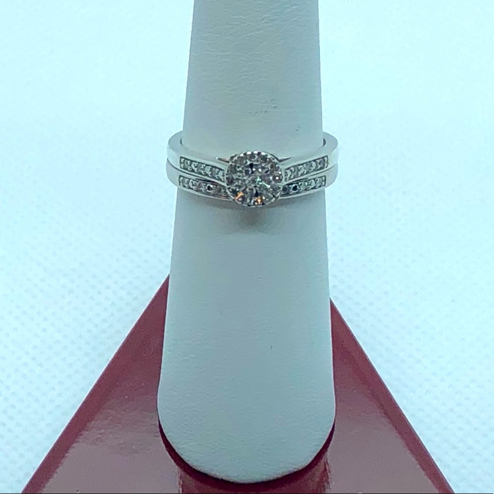 NWT: .2 CTTW DIAMOND / .925 SS BRIDAL SET SIZE 7